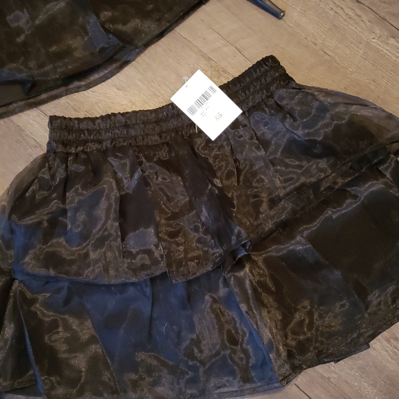 ONE LEFT! Forever 21 Black Mini Skirt with Tulle - Picture 5 of 9